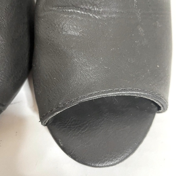 Sugar Rosetta Womens Black 6 M 1.5" Heel Block Style Sandals Shoes - Picture 5 of 12